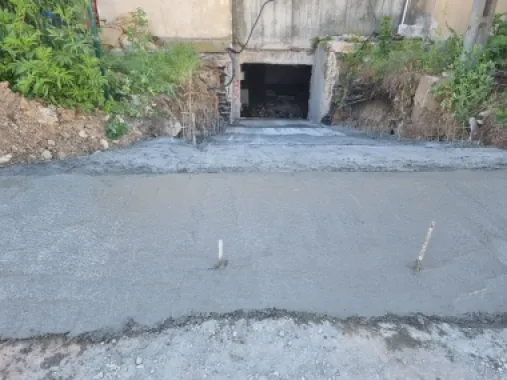 Drumul intre Tarlale spatiu 700 mp