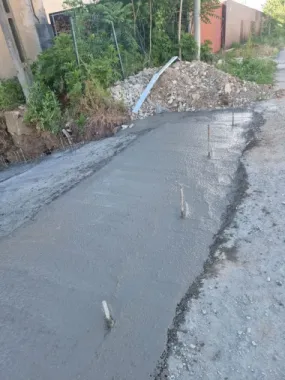 Drumul intre Tarlale spatiu 700 mp