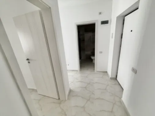 Garsoniera cartier Militari Residence - mutare imediata!!