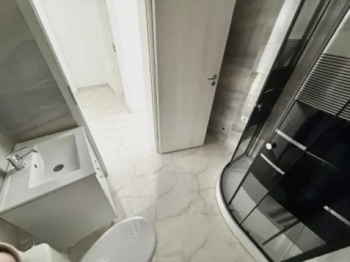 Garsoniera cartier Militari Residence - mutare imediata!!