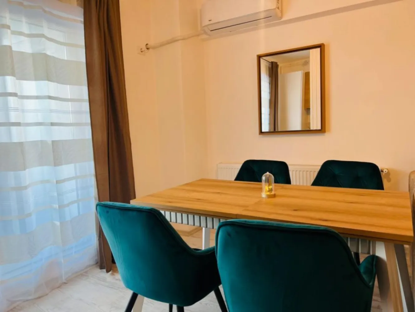 Apartament 3 camere LUX New World Militari 100 mp Parcare subterana