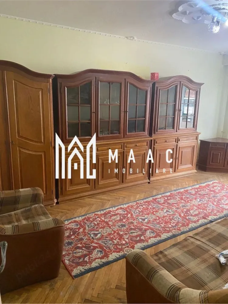 Apartament 3 camere | 2 bai | etaj 1 | 70 mp | Centru | - MAAC Imobiliare vă propune spre vânzare un apartament cu 3 camere, situat în zona centrală a municipiului Râmnicu Vâlcea, vis-a-vis de Casa Memorială Anton Pann. Amplasat la etajul 1 al unui bloc construit în anul 1985, imobilul oferă confort, funcționalitate și acces rapid către toate punctele de interes ale orașului.
Caracteristici:
Apartament cu 3 camere
Suprafață bine compartimentată
Etaj 1 din 4
Bloc construit în anul 1985
Situat în zona centrală a orașului
Poziționare excelentă, vis-a-vis de Casa Memorială Anton Pann
Ideal pentru locuit sau investiție
Compartimentare:
Living spațios cu acces direct în balcon
2 dormitoare luminoase
Bucătărie cu debara pentru depozitare
2 băi
Hol de acces
Balcon
Boxă la subsolul blocului
Dotări:
Centrală termică proprie
Boxă pentru depozitare
Compartimentare decomandată și practică
Spații generoase și bine organizate
Avantaje:
Etaj intermediar, apreciat pentru confort și accesibilitate
Poziționare ultracentrală, aproape de instituții, magazine, restaurante și mijloace de transport
Două băi și debara, pentru un plus de funcționalitateBoxă la subsol, ideală pentru depozitare suplimentară
Bloc construit după 1980, cu structură solidă
Potrivit pentru familii, dar și pentru investiție în vederea închirierii
Această proprietate reprezintă o oportunitate excelentă pentru cei care își doresc un apartament spațios într-o zonă centrală și bine cotată din Râmnicu Vâlcea, beneficiind de toate facilitățile necesare unui stil de viață confortabil.
Pentru mai multe informații și programarea unei vizionări, echipa MAAC Imobiliare vă stă la dispoziție.ID 3169044