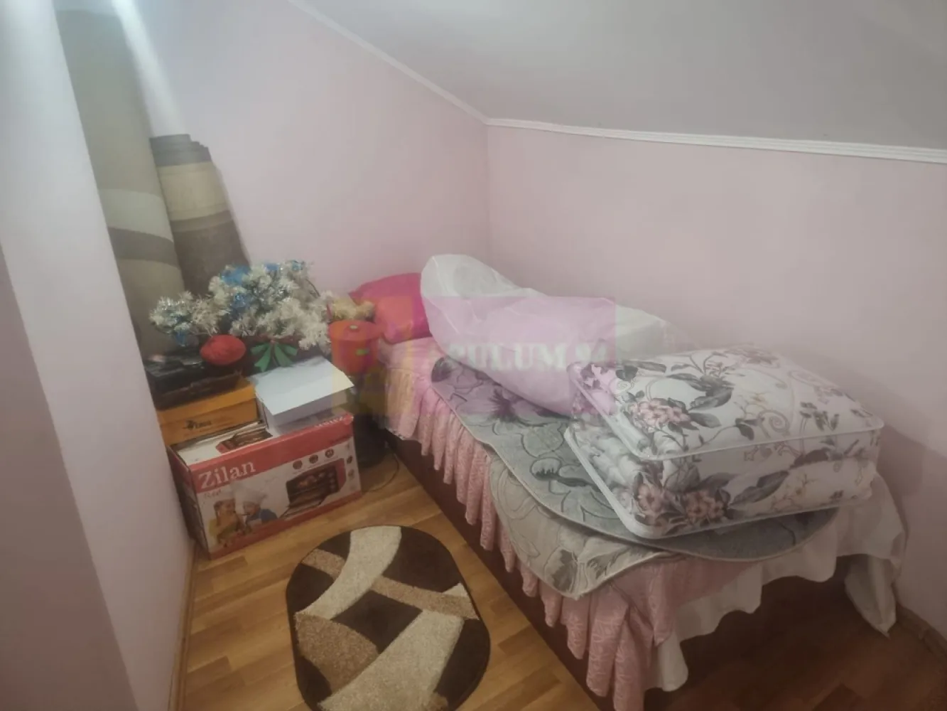ISLAZ / IF - CASA P+1 (7 CAM) DE VANZARE
