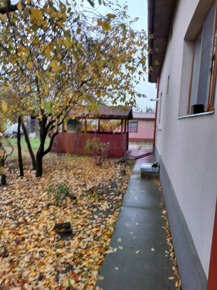 ISLAZ / IF - CASA P+1 (7 CAM) DE VANZARE