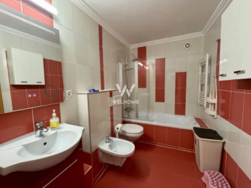 Apartament 3 camere de închiriat – spațios, luminos, gata de mutat