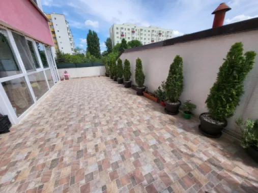 Apartament 3 camere cu terasa