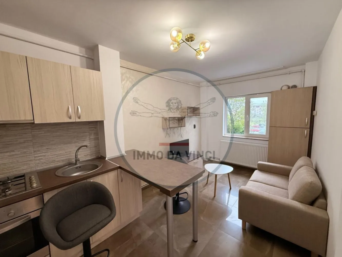 Apartament 4 camere finisat modern Zona Aurel Vlaicu - 🏢 Apartament 4 camere de vanzare
📏 Suprafață utilă: 78 mp 🏗️ Suprafață construită: 82 mp
🛏️ 3 dormitoare
🛁 2 băi
🍽️ 1 bucătărie
🗄️ 1 debara

✨ Finisat modern, mobilat și utilat
📍 Zona Aurel Vlaicu, Cluj-Napoca
🚗 Bloc retras de la trafic
🏠 Parter, bloc reabilitat termic
🔥 Centrală proprie
❄️ Aer condiționat
🔄 Posibilitate decomandare: 4 dormitoare separate

🔑 Posibilitate de închiriere în 2 apartamente distincte
Primul: living + bucătărie + dormitor + baie (chirii estimate 400-500 EUR)
Al doilea: living + bucătărie + 2 dormitoare + baie (chirii estimate 600-700 EUR)

💡 Oportunitate reală de investiție sau locuință pentru familie
Pentru mai multe detalii cat si poze / video va rugam sa ne contactati telefonic.
📞 Contact: 0756 935 933