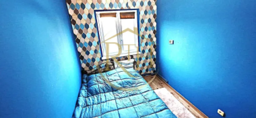 Vand apartament cu 4 camere in zona spitalul judetean,comision ,,0''