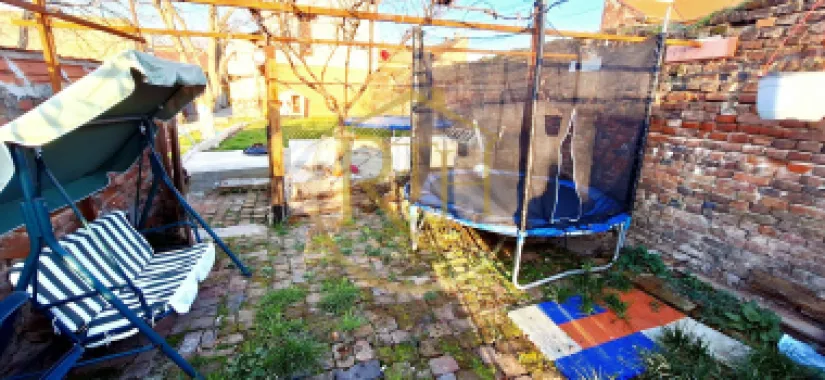 Oferim spre inchiriere apartament spatios, cu 3 camere, aproape de Nokia