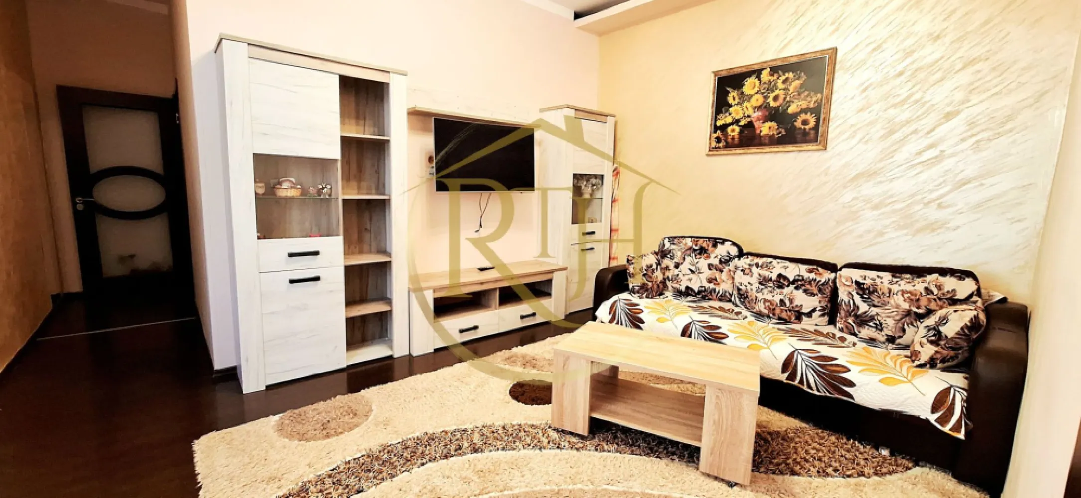 Oferim spre inchiriere apartament spatios, cu 3 camere, aproape de Nokia