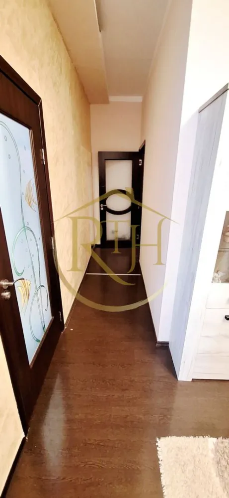 Oferim spre inchiriere apartament spatios, cu 3 camere, aproape de Nokia