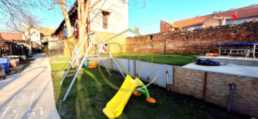 Oferim spre inchiriere apartament spatios, cu 3 camere, aproape de Nokia