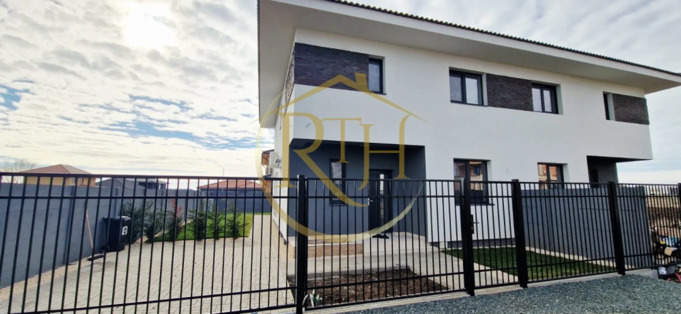 🏡 Duplex modern 5 camere în Giarmata Vii | 123 mp utili |290 mp teren.