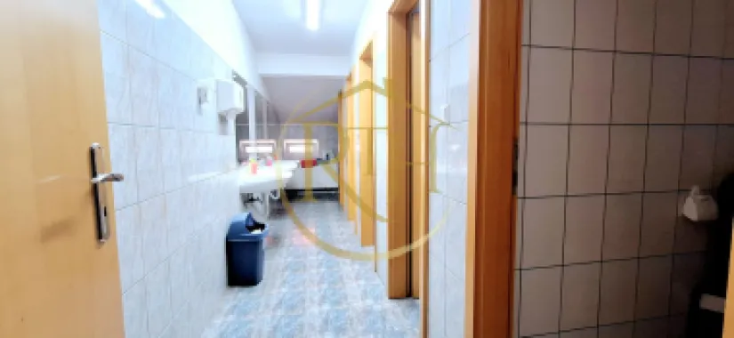 Oferim spre inchiriere spatii pentru birouri, zona Soarelui, Parcare privata