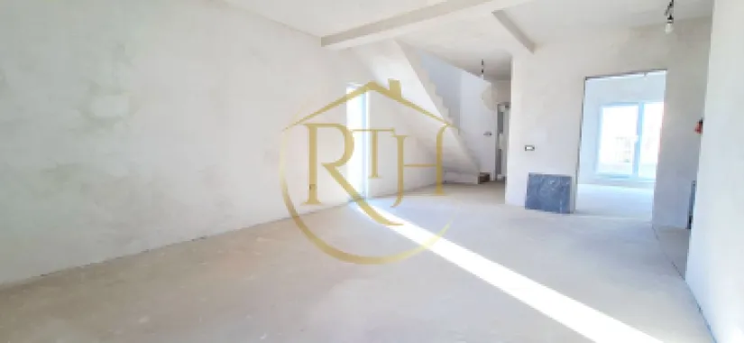 Oferim spre vanzare Case-Duplex cu 4 camere, situate in Giroc, 0% comision