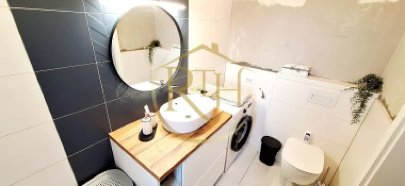 Oferim spre vanzare Casa tip Duplex, situata in Giroc in apropiere de DAF