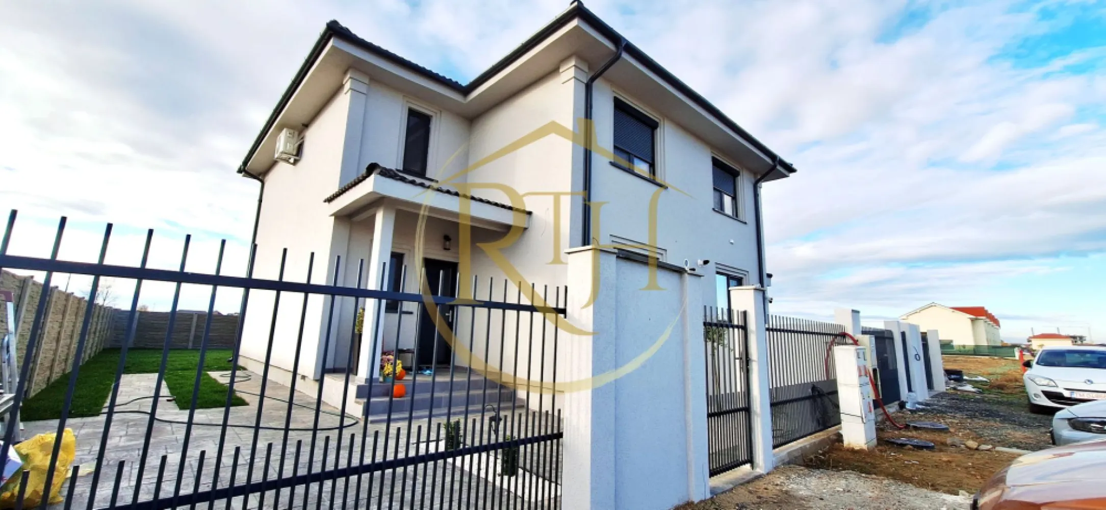 Oferim spre vanzare Casa tip Duplex, situata in Giroc in apropiere de DAF