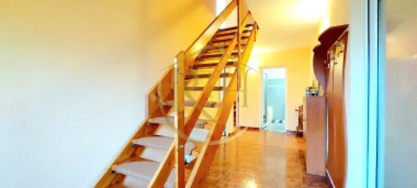 Oferim spre vanzare casa, 6camere, 162mp utili,809mp teren,in Giroc 0% Comision