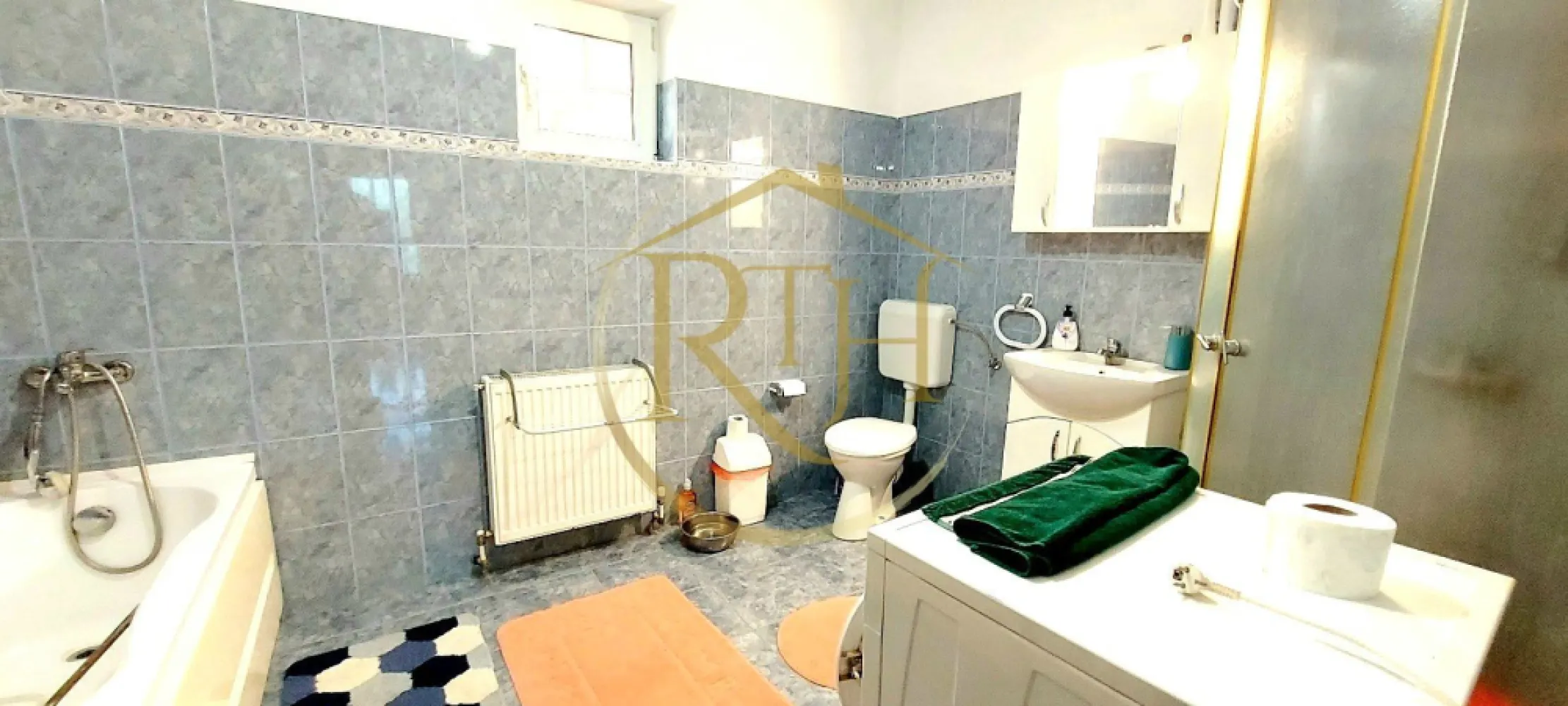 Oferim spre vanzare casa, 6camere, 162mp utili,809mp teren,in Giroc 0% Comision