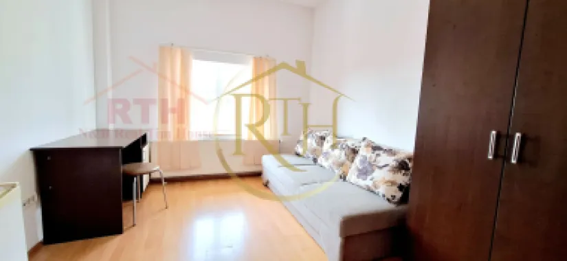 Oferim spre inchiriere garsoniera, loc de parcare, zona Soarelui