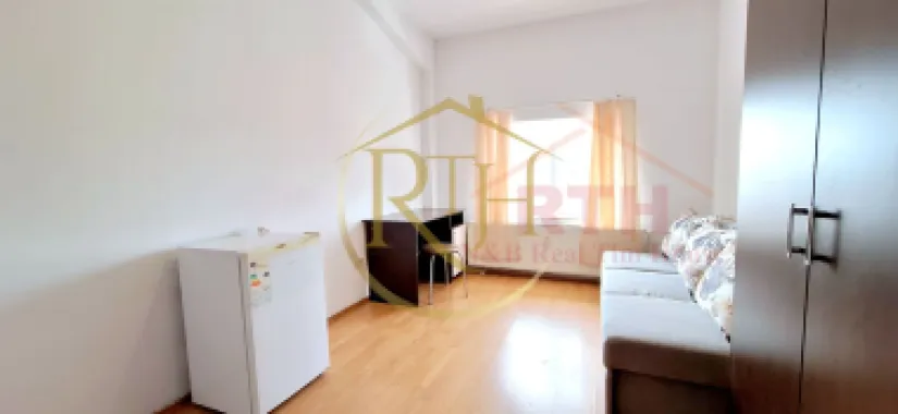 Oferim spre inchiriere garsoniera, loc de parcare, zona Soarelui