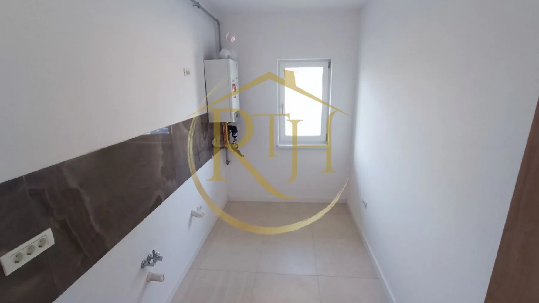 Ultimele 2 apartamente, 2 camere, 53 mp utili, curte 32 mp, 0% Comision
