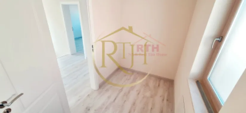 Oferim spre vanzare Duplex cu 5 camere situat in Giroc aproape de DAF