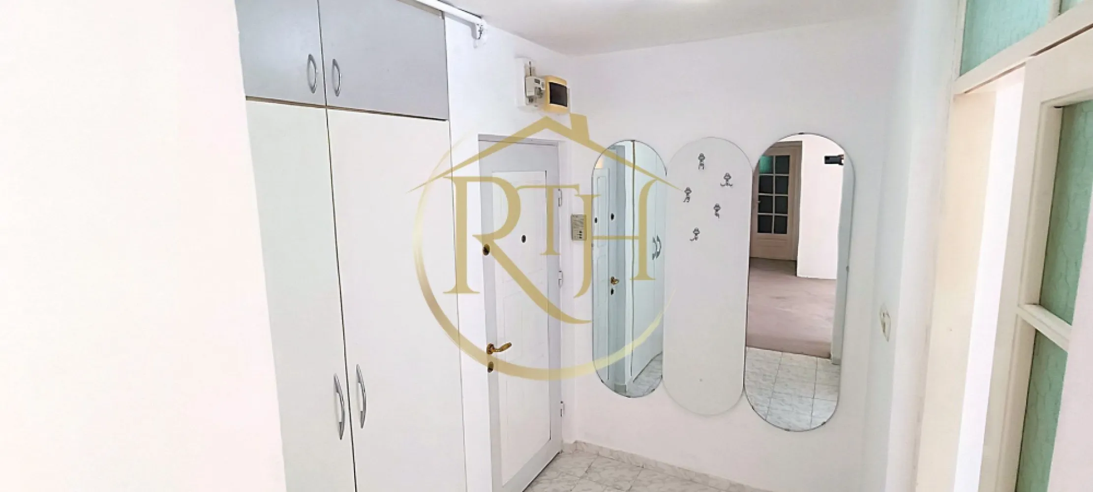 De vanzare apartament 2 camere zona centrala, comision ,,0"