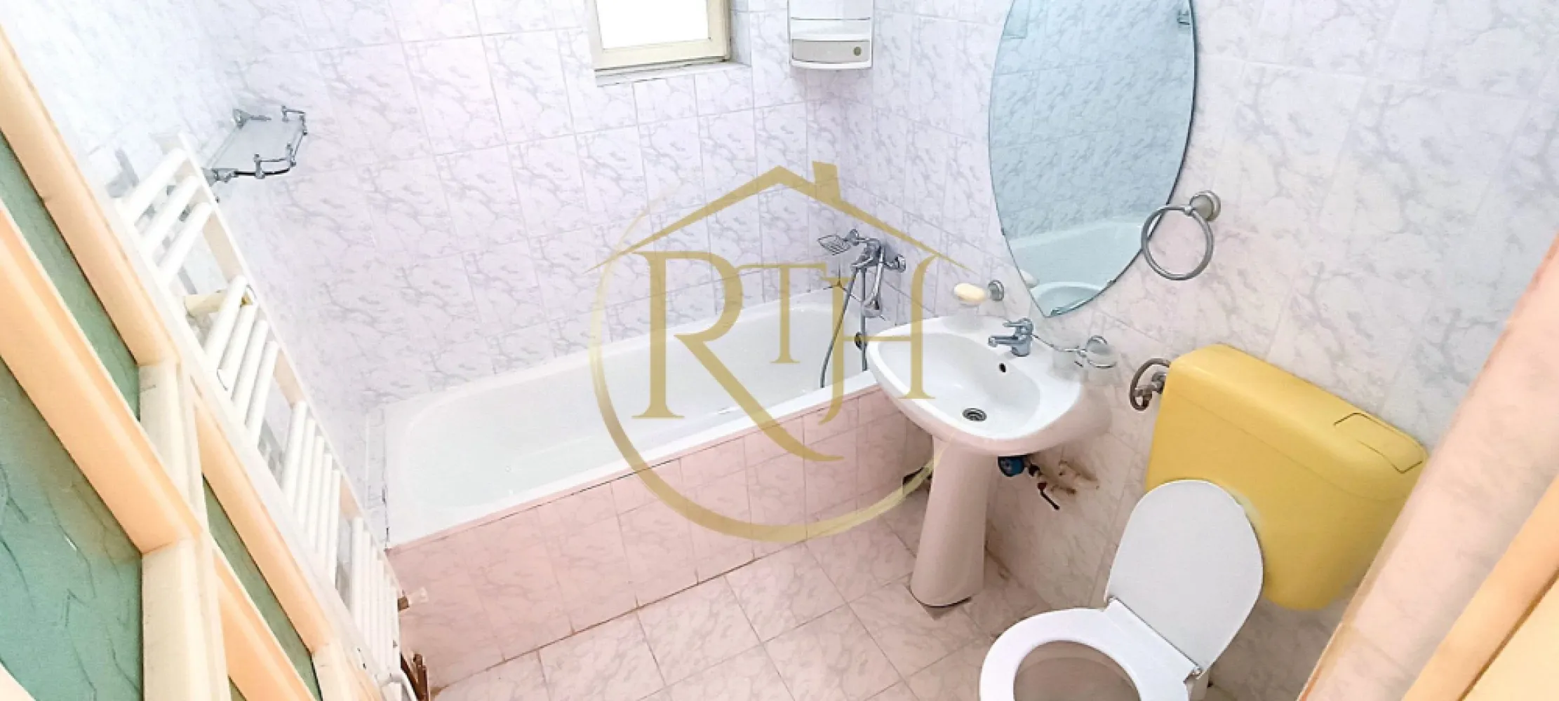 De vanzare apartament 2 camere zona centrala, comision ,,0"