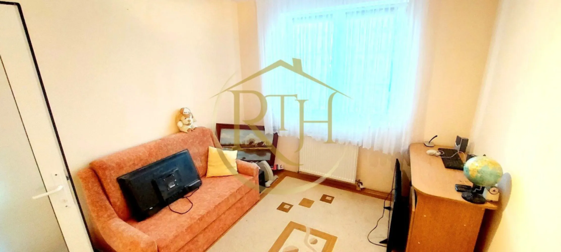 Oferim spre vanzare casa, 6 camere, 162mp utili, 809mp teren, in Giroc