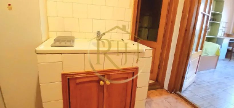 Oferim spre inchiriere garsoniera, situata in Complexul Studentesc