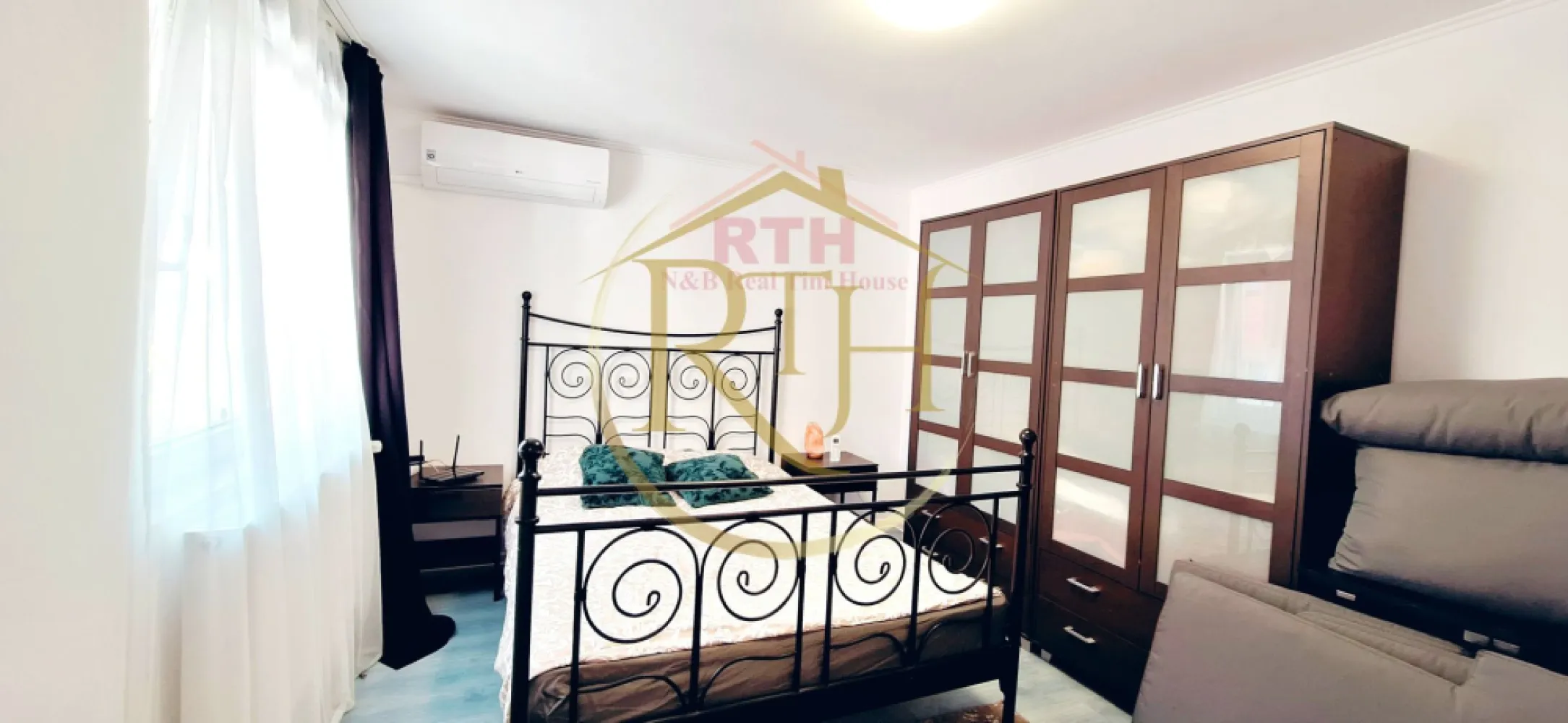 Oferim spre vanzare, proprietate deosebita, 7 camere, zona Modern 0% Comision