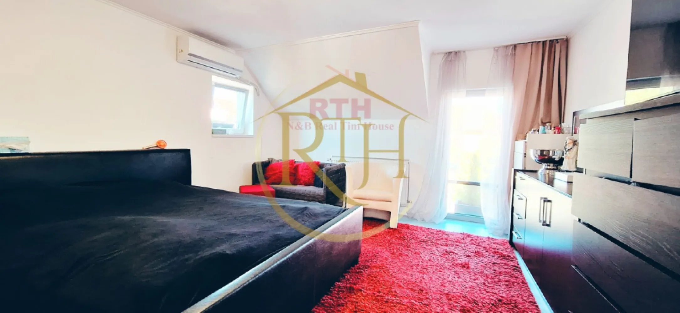 Oferim spre vanzare, proprietate deosebita, 7 camere, zona Modern 0% Comision