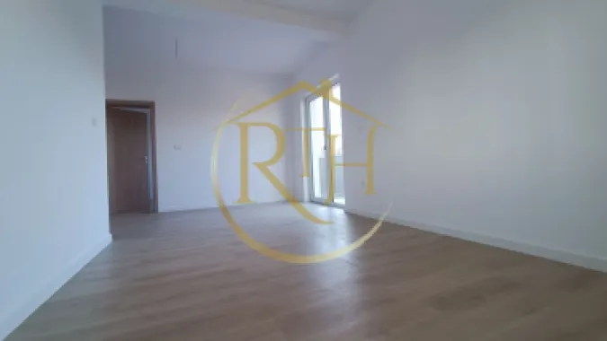 Nu rata ultimele 2 apartamente, 2 camere 53 mp,curte proprie 23 mp, 0% Comision