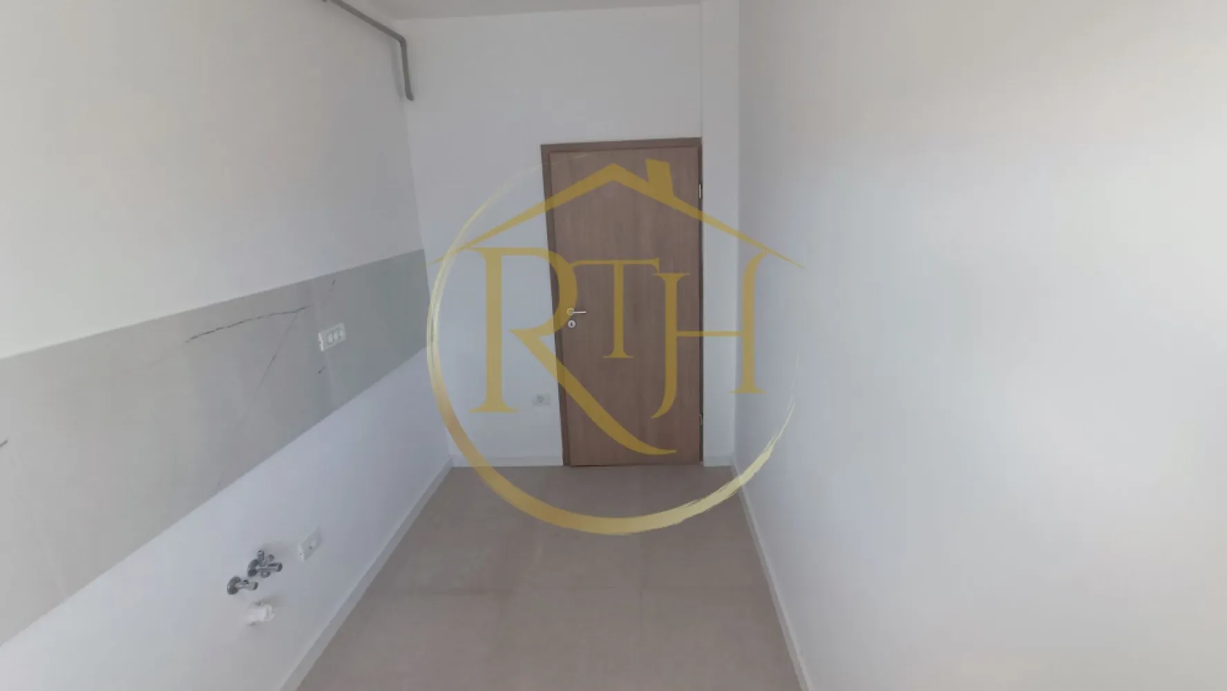 Nu rata ultimele 2 apartamente, 2 camere 53 mp,curte proprie 23 mp, 0% Comision