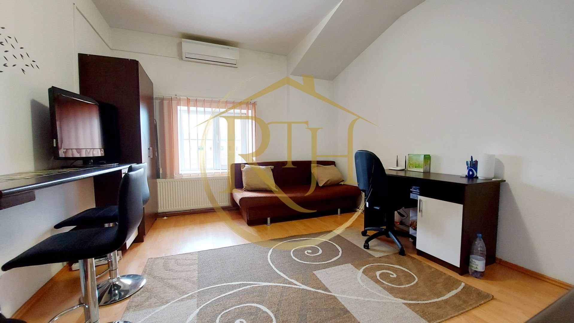 Oferim spre inchiriere garsoniera, zona Soarelui langa Sud Plaza