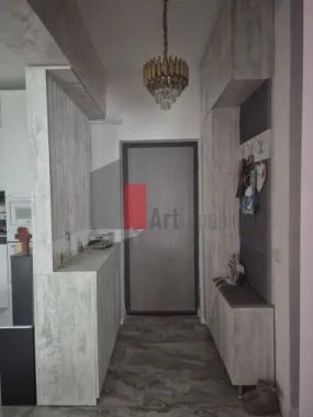 Vanzare apartament 3 camere 70 mp-Weiner Palada+loc de parcare