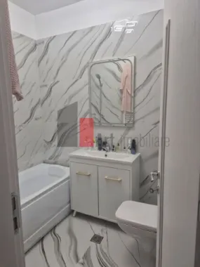 Vanzare apartament 3 camere 70 mp-Weiner Palada+loc de parcare