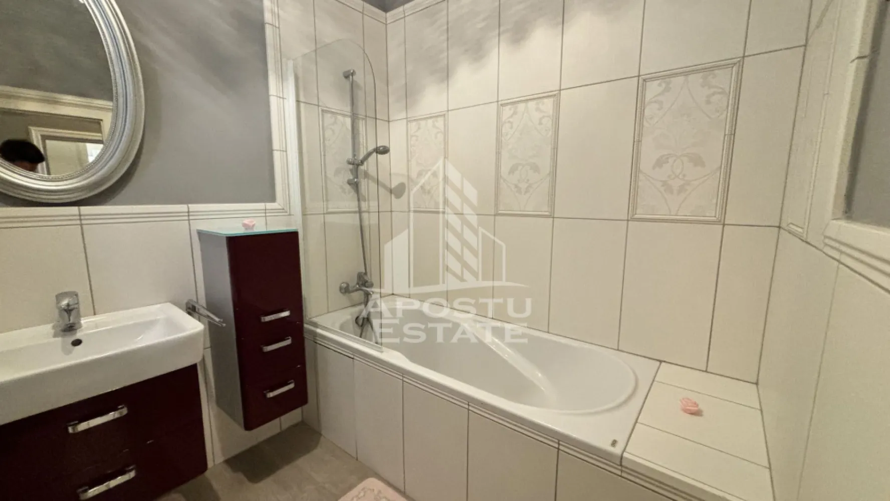 Apartament cu 3 camere de vanzare, cladire istorica, Timisoara, Timis