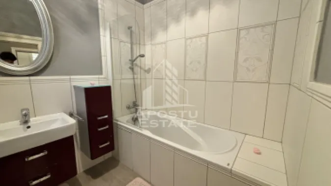 Apartament cu 3 camere de vanzare, cladire istorica, Timisoara, Timis