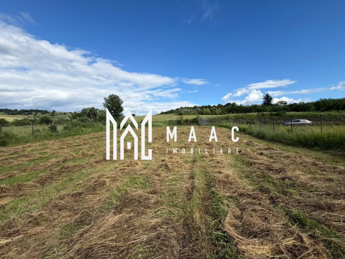 Teren intravilan 1750 mp | Hamba, Sibiu | utilități pe teren - Teren intravilan de 1.750 mp în Hamba, Sibiu, potrivit pentru construcția unei locuințe individuale sau pentru un proiect pe termen mediu și lung. Utilitățile sunt pe teren, iar amplasarea oferă accesibilitate către oraș.

Detalii proprietate:
• Suprafață teren: 1.750 mp
• Clasificare: intravilan
• Destinație: construcții
• Deschidere: 24 ml
• Adâncime: 30 ml
• Formă optimă pentru edificarea unei construcții moderne

Context amplasare:
• Zonă liniștită, ideală pentru locuire
• Zonă în plină dezvoltare, cu perspective reale de creștere a valorii
• Beneficiază de ieșire directă la râu, un avantaj important pentru confort și ambient
• Poziționare în localitatea Hamba, cu acces facil către Sibiu

Pentru informații suplimentare și stabilirea unei vizionări, contactați echipa MAAC Imobiliare și menționați codul CP3171200.