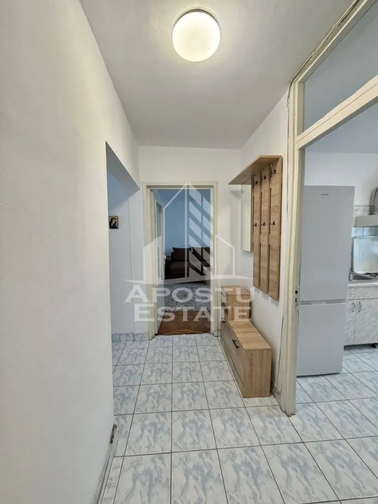 Apartament cu 3 camere de inchiriat, decomandat,zona Modern, Timisoara