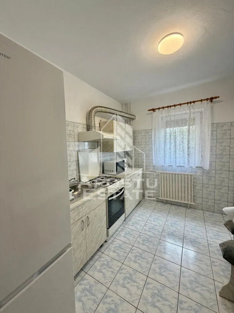 Apartament cu 3 camere de inchiriat, decomandat,zona Modern, Timisoara