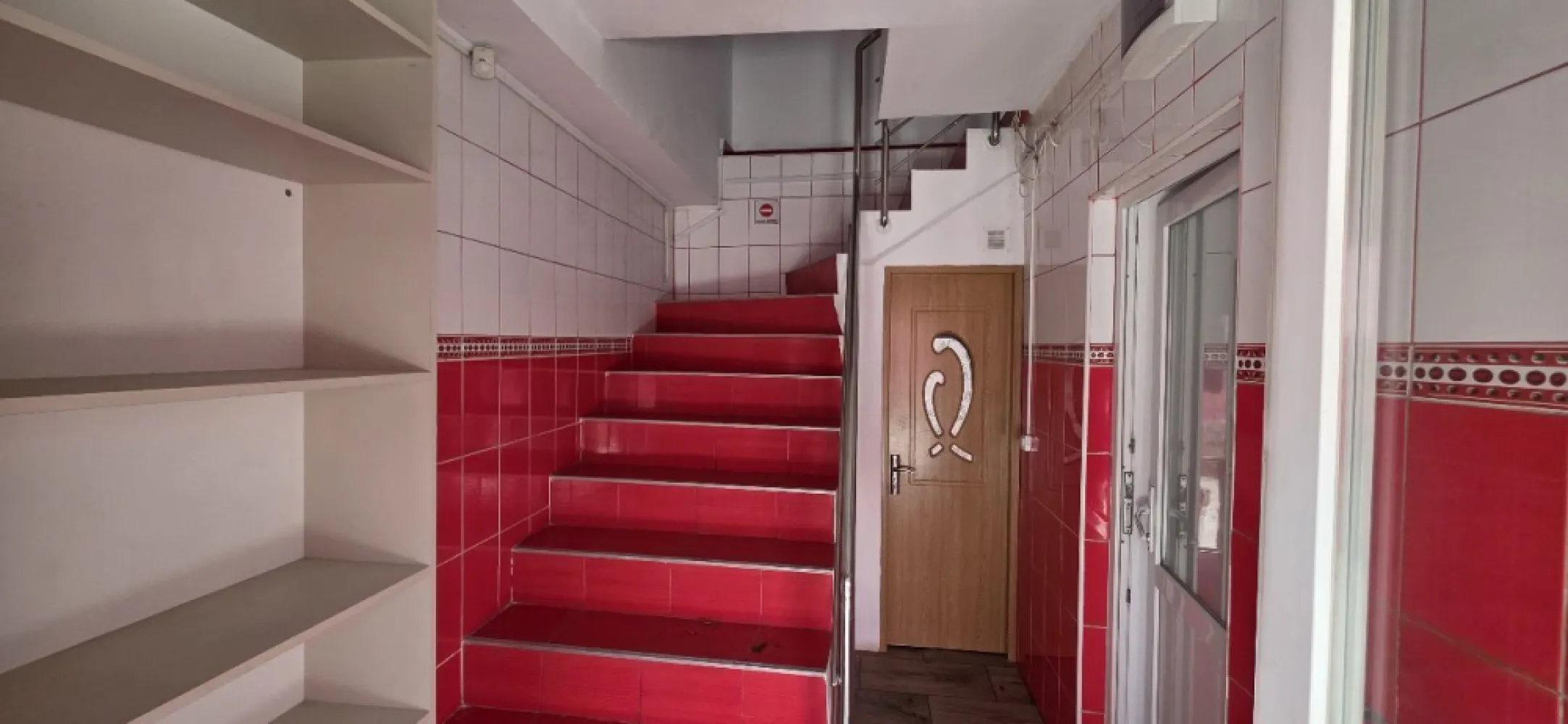 Spațiu Comercial Premium Drumul Sării – Răzoare Vizibilitate Mare