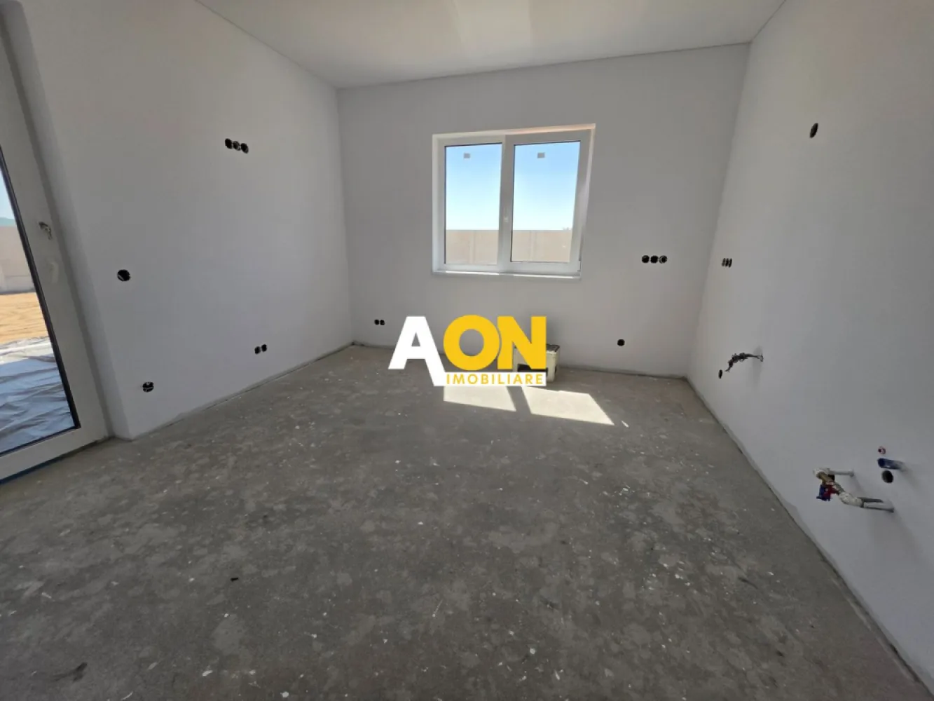 Casa 4 Camere, 2 Bai, 610mp Teren Zona Alba Micesti