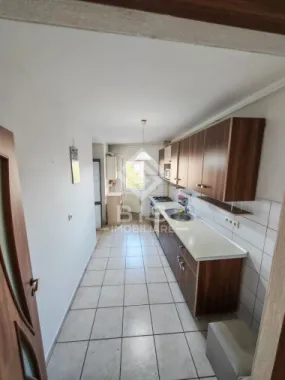 Apartament Spațios 70 mp + 2 Balcoane (15 mp)