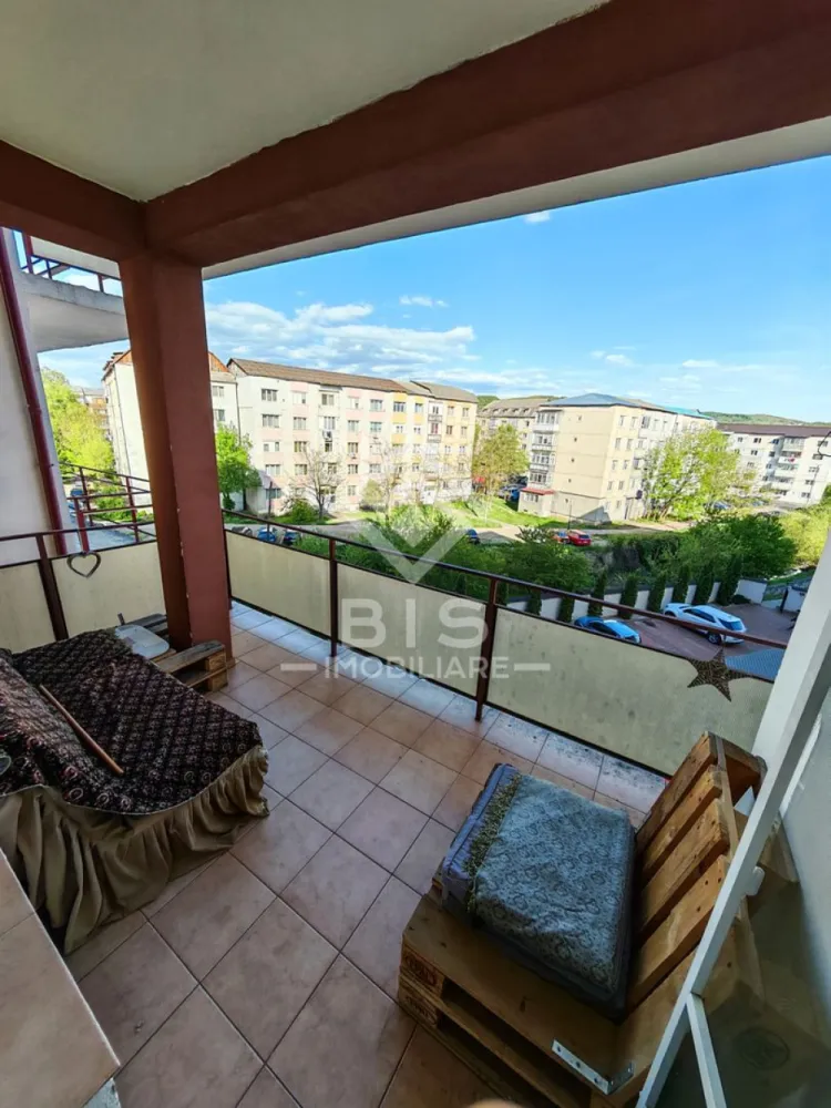 Apartament Spațios 70 mp + 2 Balcoane (15 mp)