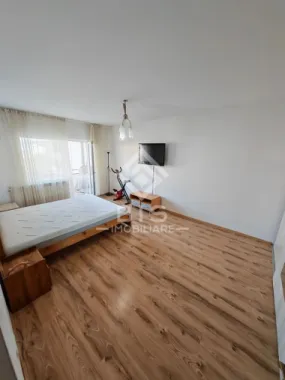 Apartament Spațios 70 mp + 2 Balcoane (15 mp)