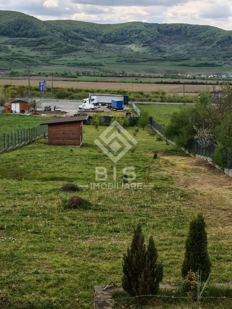 Teren în Crainimăt cu Proiect de Casă Inclus – Gata de Construcție!