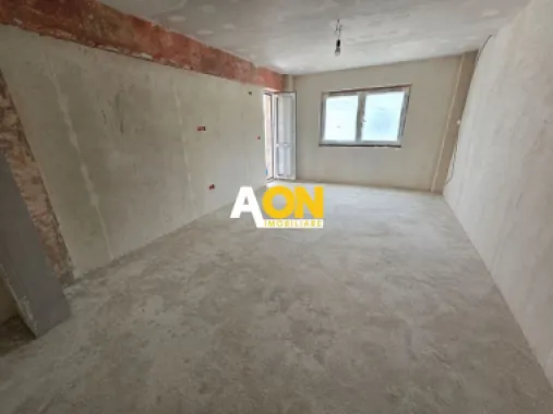 Apartament 3 Camere Decomandat, Etaj 1, Zona Centru